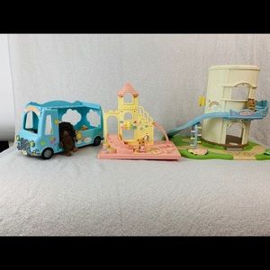 Calico Critters Baby Castle, bus, Playground
